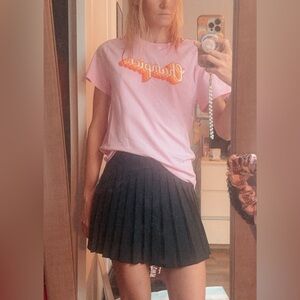 NWT Champion T-Shirt in Pink with retro color blocked logo on front